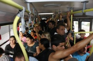 onibus-lotado1 (1)