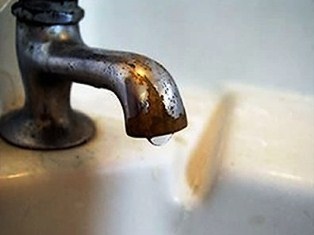 Falta-de-agua-en-la-red