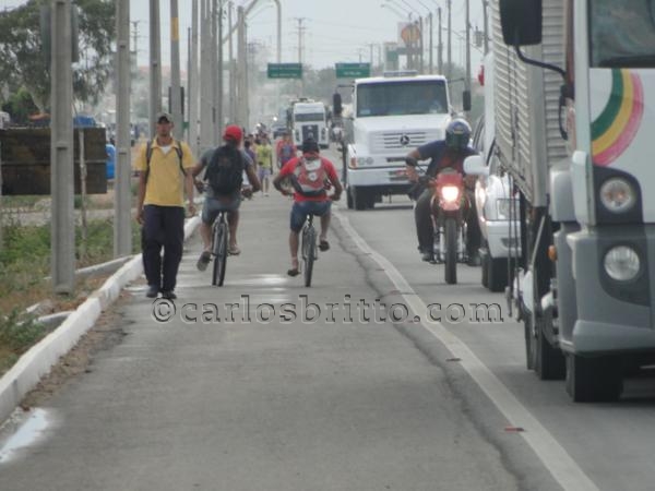 esportistas na BR 428