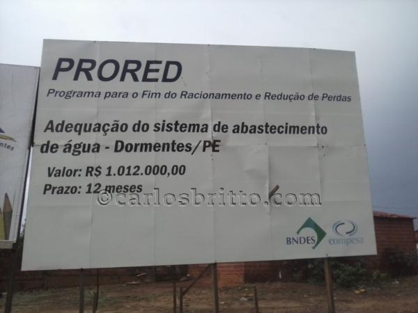 Foto placa de obra da compesa_600x450