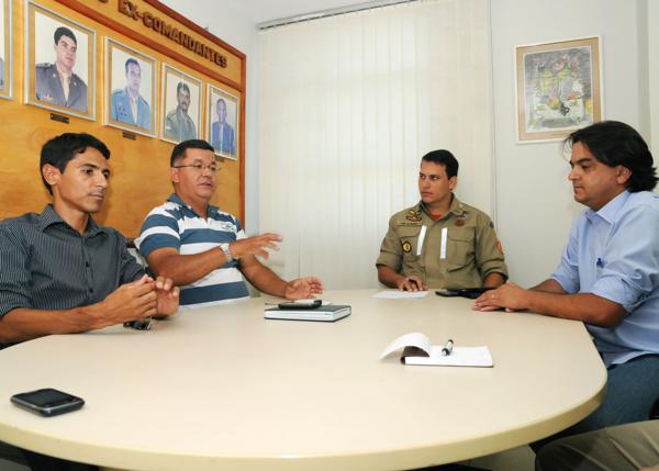 reunião autoridades segurança