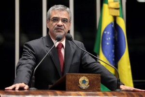 Humberto Costa 2_640x428/Foto Assessoria