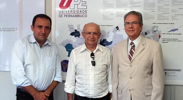 marcones e reitor UPE_640x480/Foto: Ascom PMS