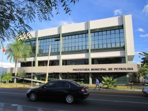 Prefeitura-de-Petrolina_640x480