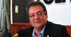 Arlindo_Siqueira_Dentro