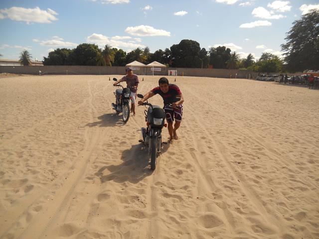 Corrida de moto_640x480