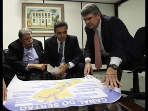 osvaldo e guilherme com aécio_640x480