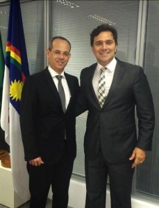 Rodrigo Novaes e secretário Educação