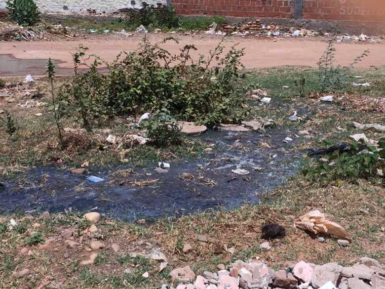 esgotos-lagoa-grande2