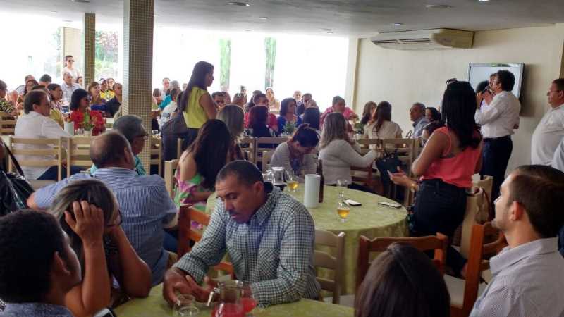 persio-confraternizacao