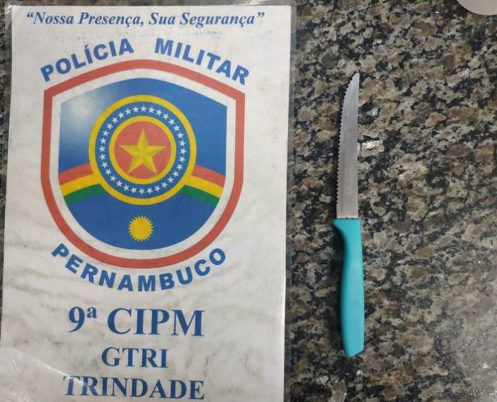 Faca apreendida Trindade