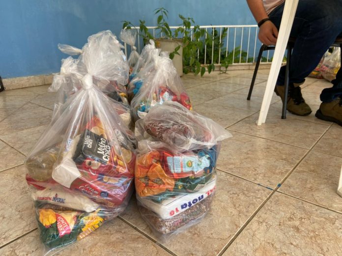 kits alimentares